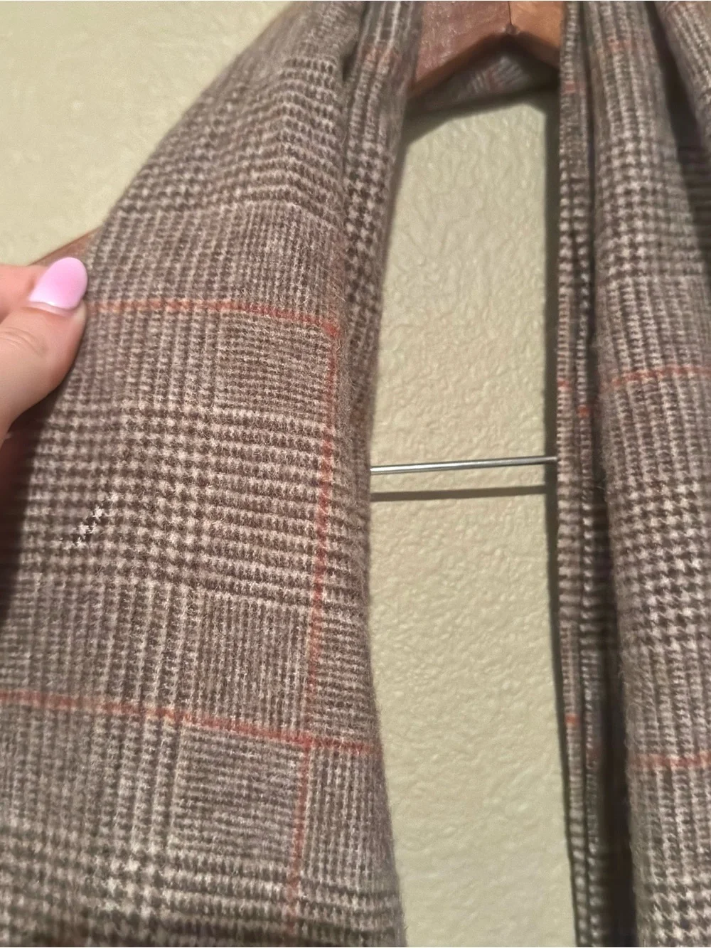 Line of Trade MENS Plaid Merino Wool Frayed Scarf Brown Tan